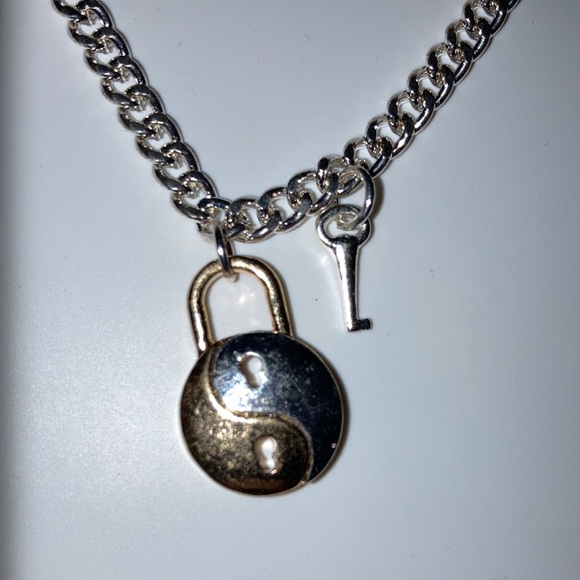 NWT - bundle 2 icing necklaces - Picture 6 of 7